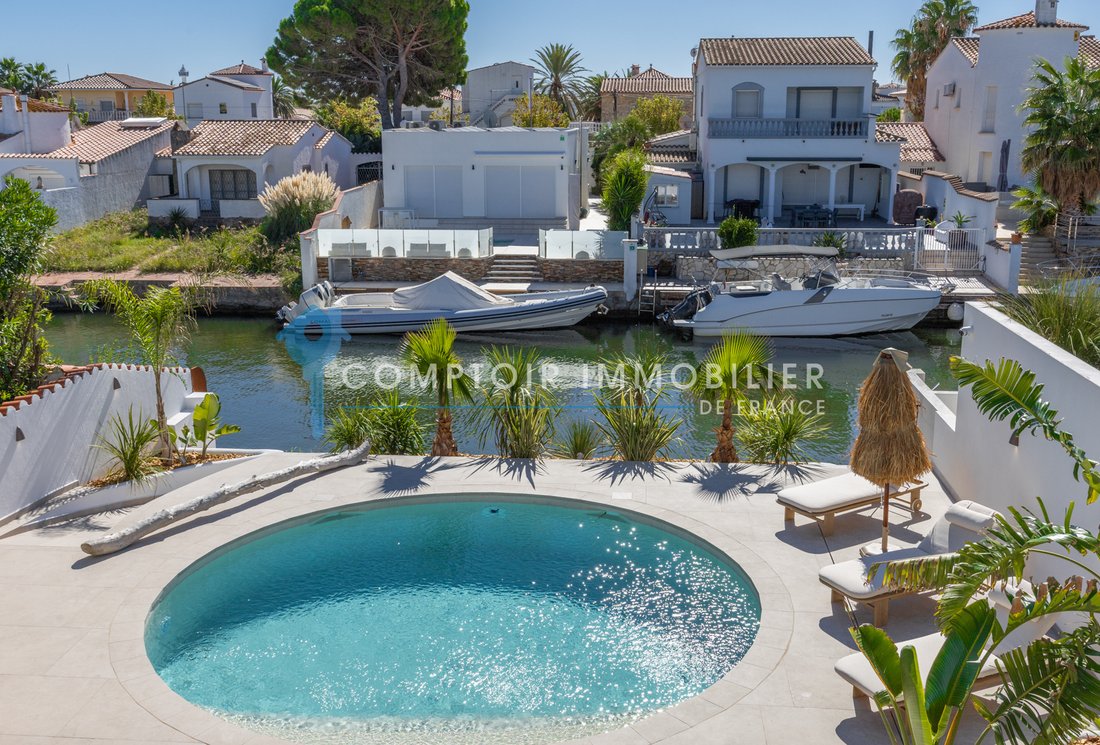 House in Empuriabrava, Catalonia, Spain 3 - 19047015