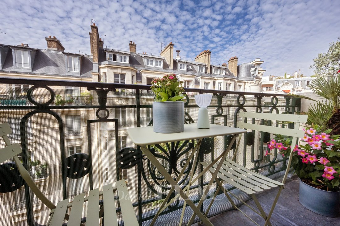 Apartment in Cambronne-Garibaldi, Paris 15e Arrondissement, Paris 2 - 19047128