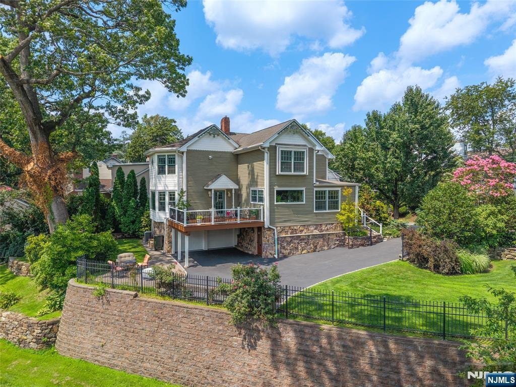 House in Nutley, New Jersey, United States 1 - 19047605