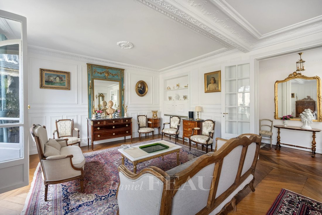 Apartment in Cambronne-Garibaldi, Paris 15e Arrondissement, Paris 4 - 19047128