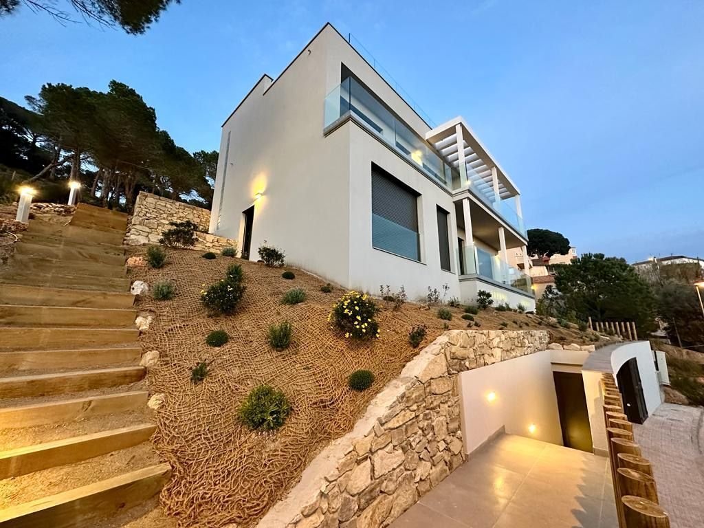 Chalet a Lloret de Mar, Catalogna, Spagna 2 - 19045451