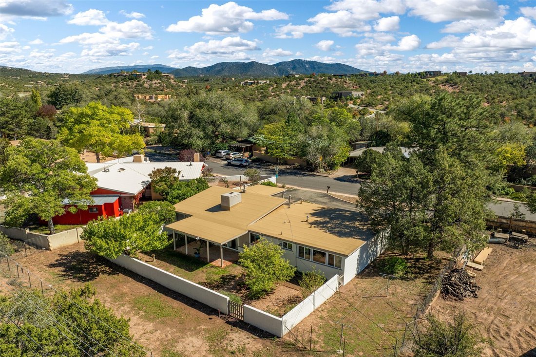 House in Santa Fe, New Mexico, United States 3 - 19045129