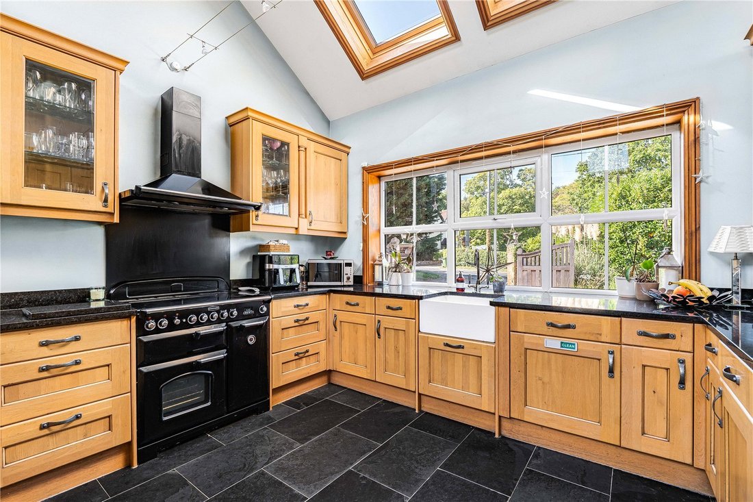 House in Coldwaltham, England 4 - 19045705