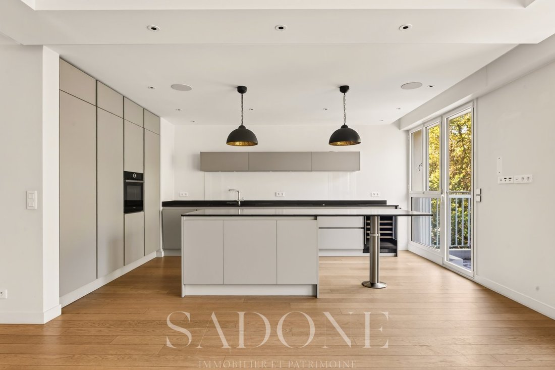 Apartment in La Plaine des Sablons, Neuilly-sur-Seine, France 3 - 19044874