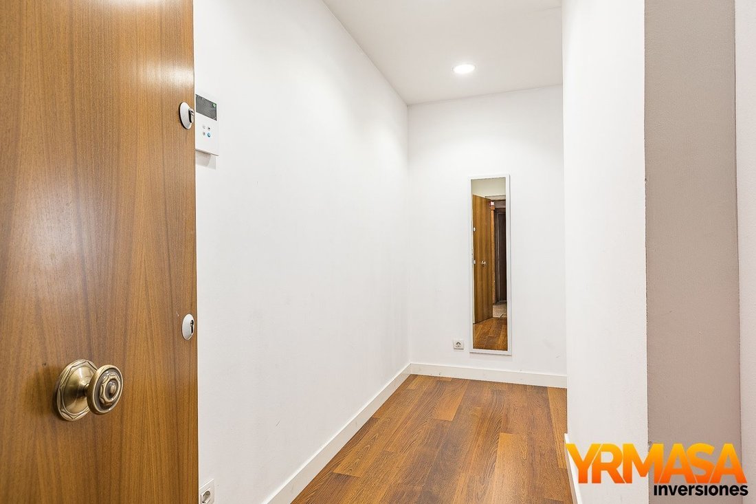 Wohnung in Eixample, Barcelona, Spanien 3 - 19048911
