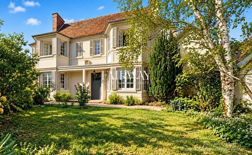 Casa en Bourg-Solvardière-Pelousière, Saint-Herblain, Francia 1