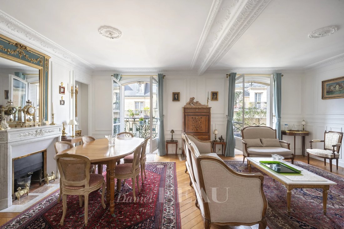 Apartment in Cambronne-Garibaldi, Paris 15e Arrondissement, Paris 3 - 19047128