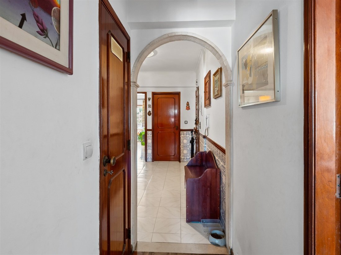 Wohnung in Carnaxide und Queijas, Lissabon, Portugal 5 - 19045872