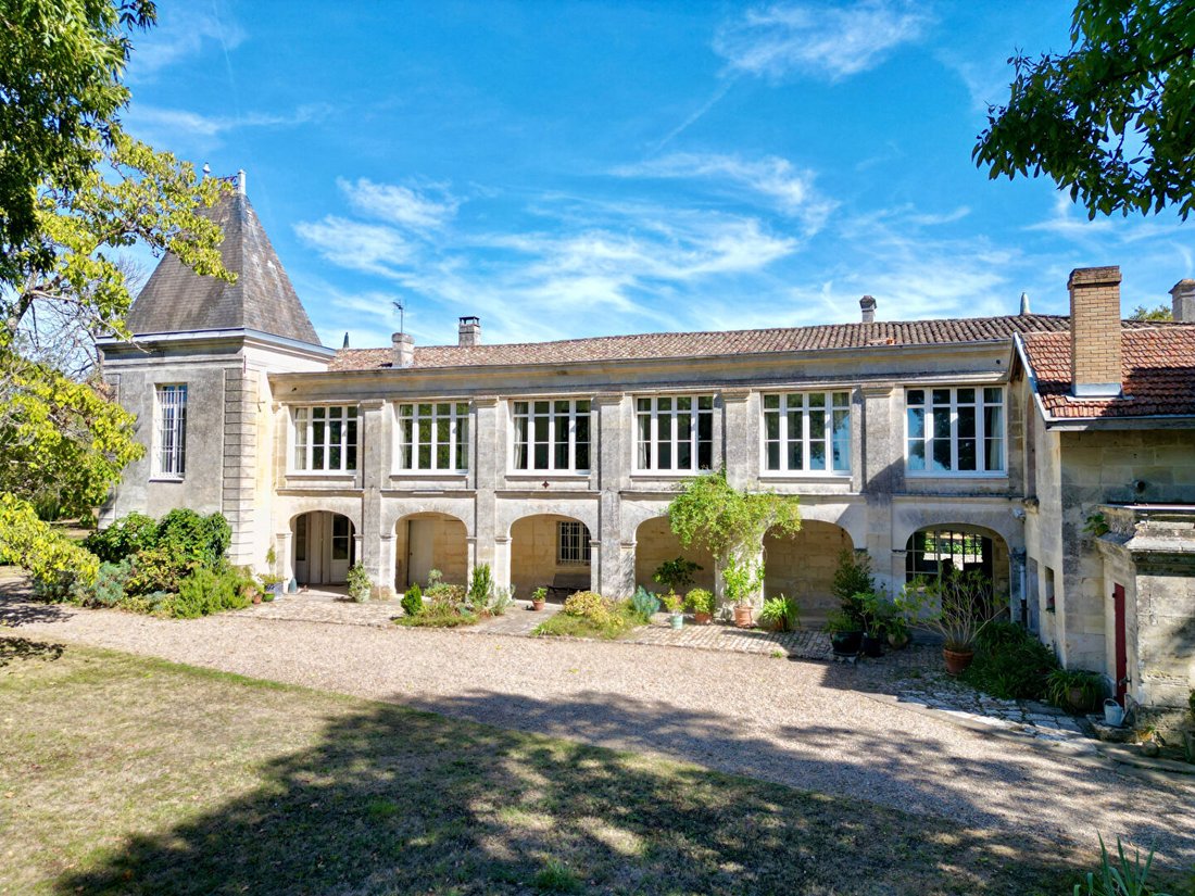 Villa in Libourne, Nouvelle-Aquitaine, France 1 - 19049006