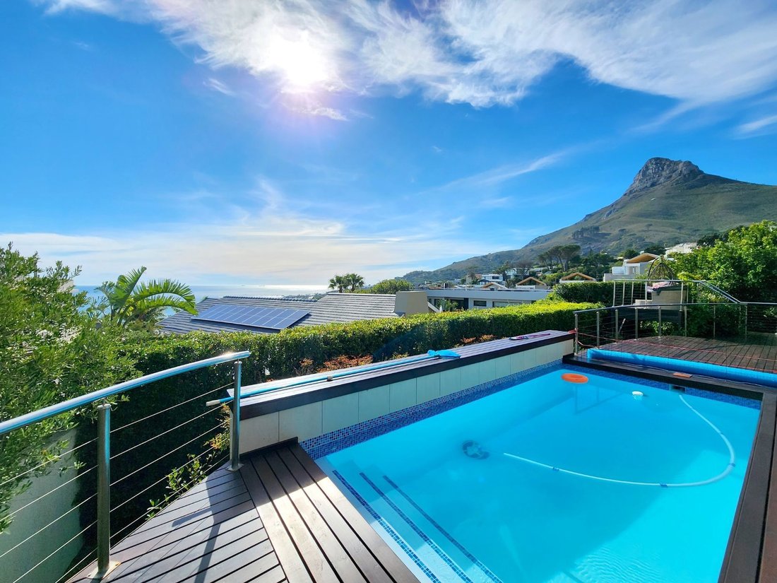 Apartment in Camps Bay, Atlantic Seaboard, Cape Town 3 - 19045543