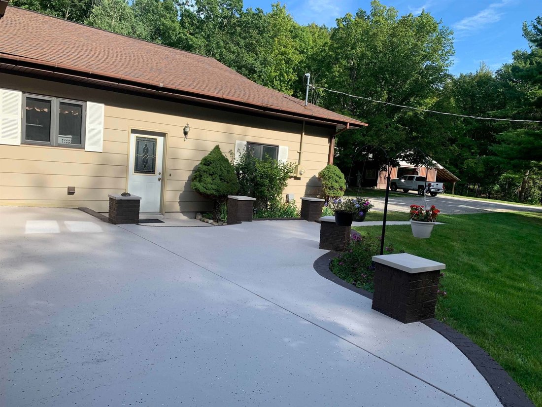 House in Farwell, Michigan, United States 3 - 19024086