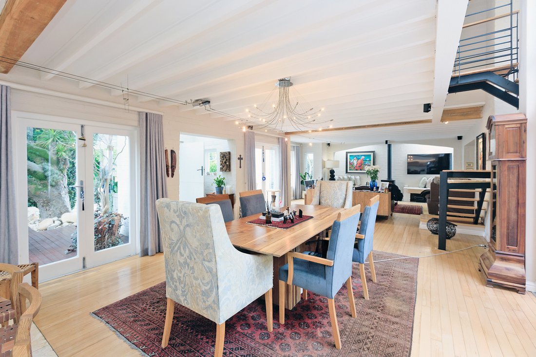 House in Claremont, Southern Suburbs, Cape Town 2 - 19044934
