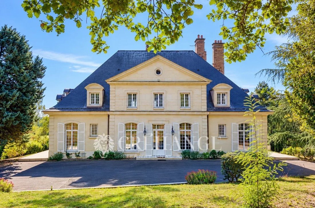 Domaine à Herbeville, Île-de-France, France 1 - 19046312