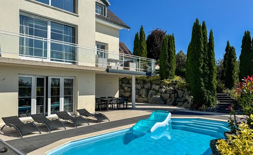 Villa in Champmaillot, Dijon, France 1