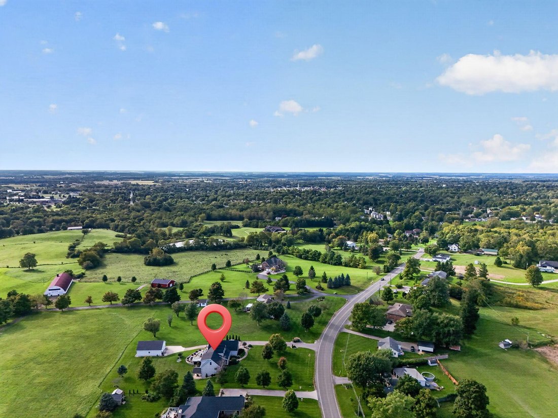 House in Bellefontaine, Ohio, United States 5 - 19048514
