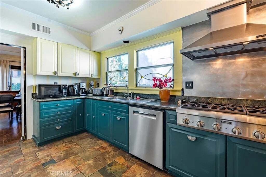 House in Los Angeles, California, United States 4 - 19042091
