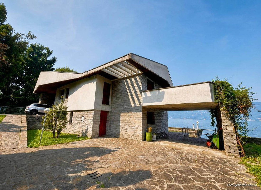 Villa in Verbania, Piedmont, Italy 3 - 19046792