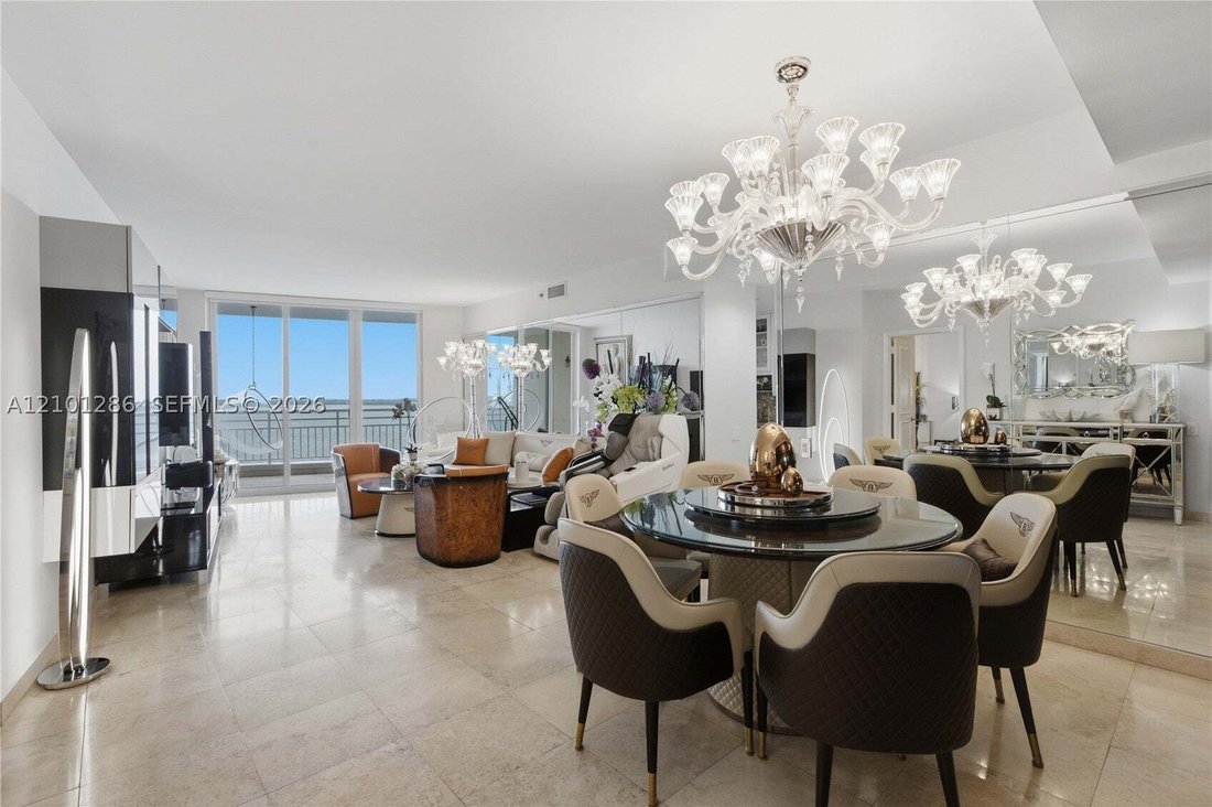 Condo in Miami, Florida, United States 3 - 19046044