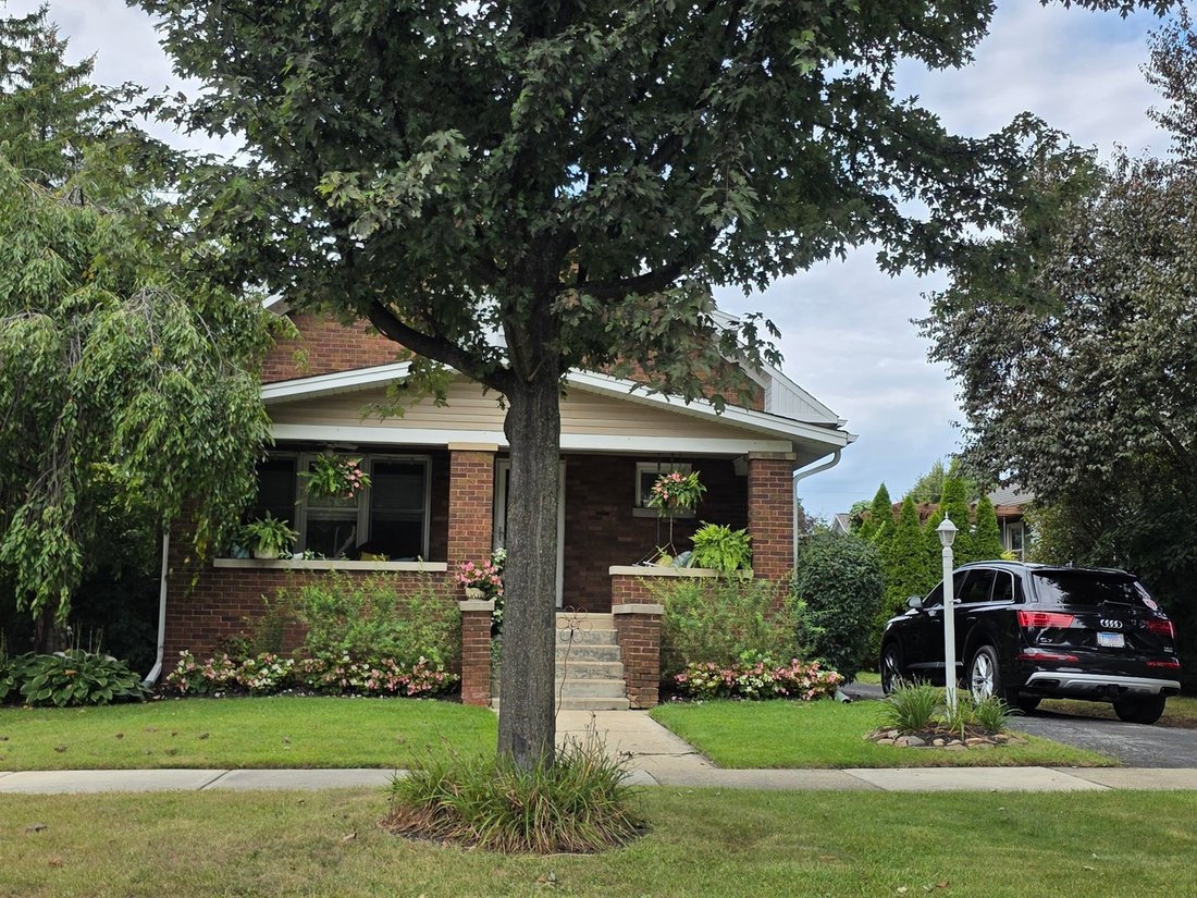 House in Mount Prospect, Illinois, United States 1 - 19047609