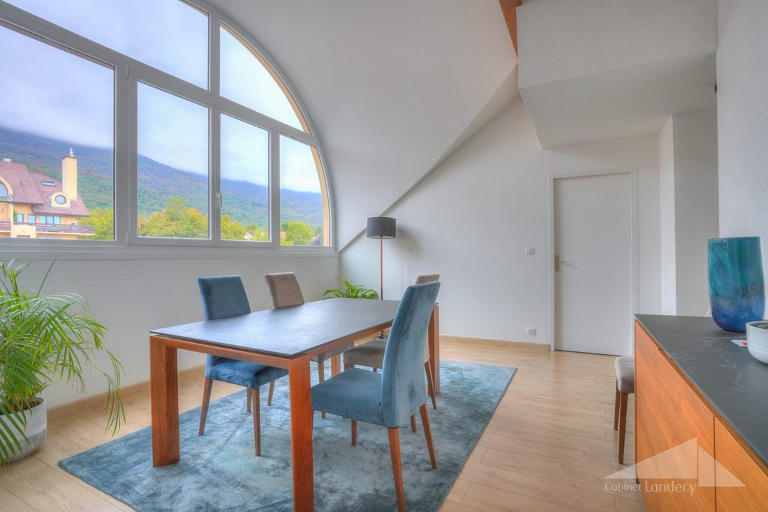 Appartamento a Thoiry, Auvergne-Rodano-Alpi, Francia 3 - 19048053
