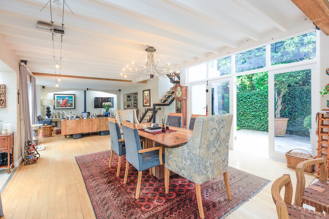 House in Claremont, Southern Suburbs, Cape Town 1 - 19044934