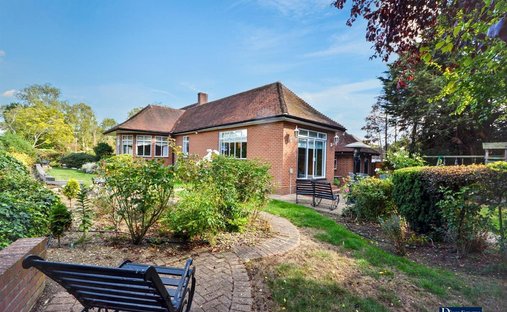 Bungalow in Gidea Park, Romford, England 1