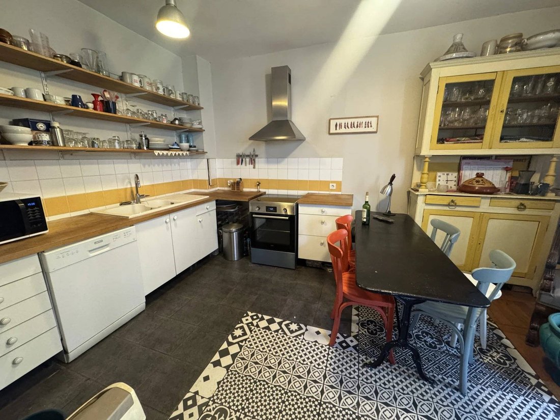 Apartment in Montorgueil-Saint Denis, Paris 2e Arrondissement, Paris 4 - 19047104