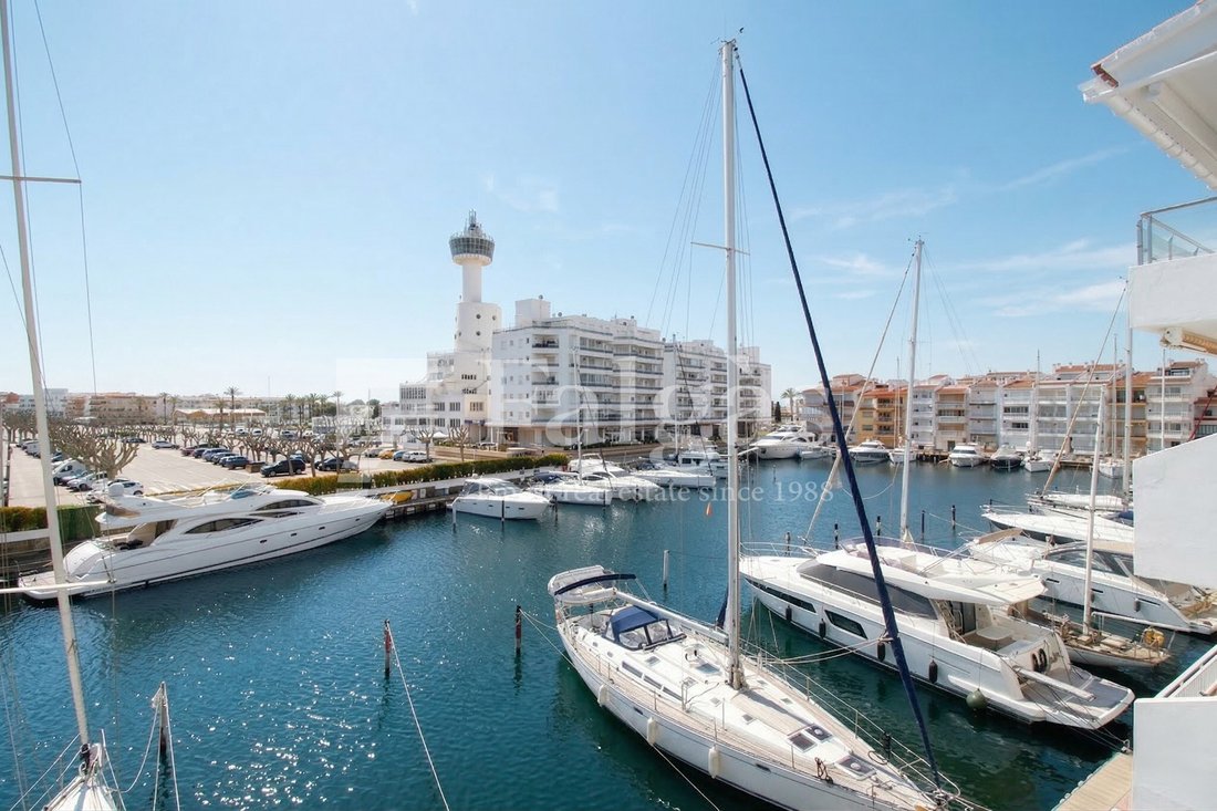 Apartment in Empuriabrava, Catalonia, Spain 3 - 19050075