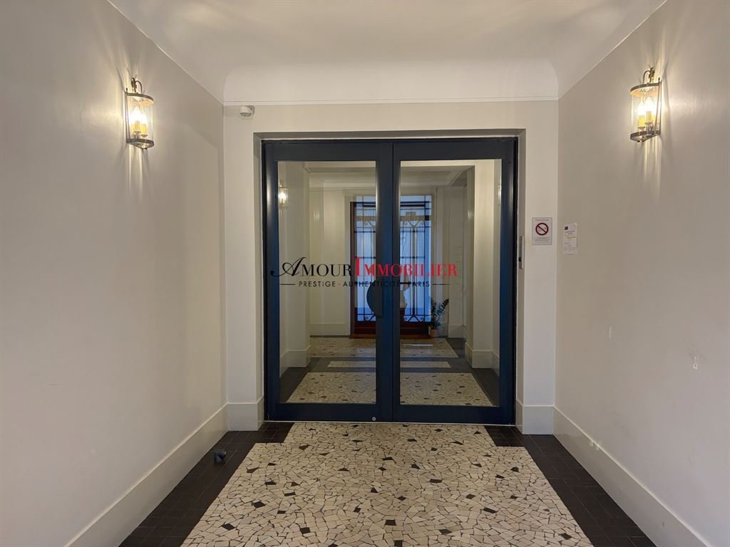 Apartment in Gros Caillou, Paris 7e Arrondissement, Paris 3 - 19049067