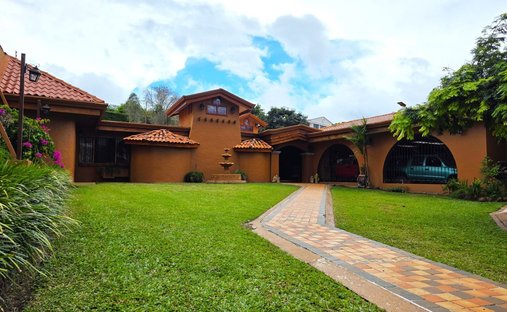 Casa en Santo Domingo, Heredia, Costa Rica 1