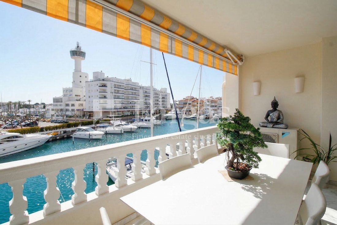Apartment in Empuriabrava, Catalonia, Spain 2 - 19050075