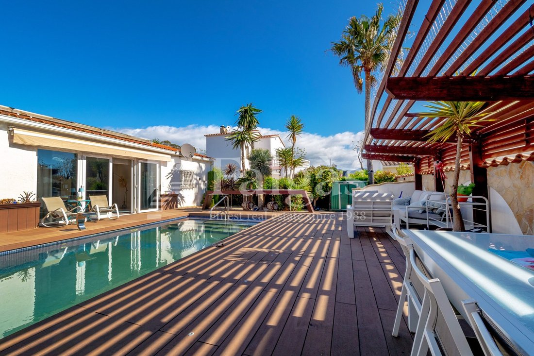 Casa en Ampuriabrava, Cataluña, España 5 - 19049402