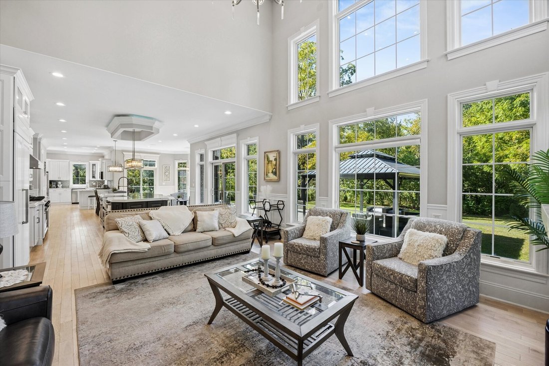 Casa a Burr Ridge, Illinois, Stati Uniti 2 - 18412070