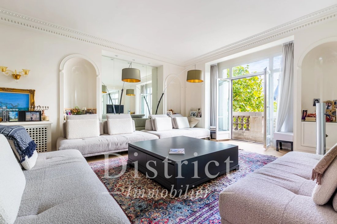 Apartment in Courcelles-Wagram, Paris 17e Arrondissement, Paris 4 - 19049154