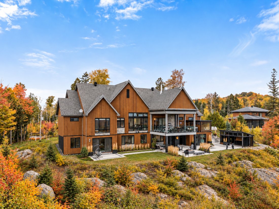 House in Morin-Heights, Quebec, Canada 3 - 19049125