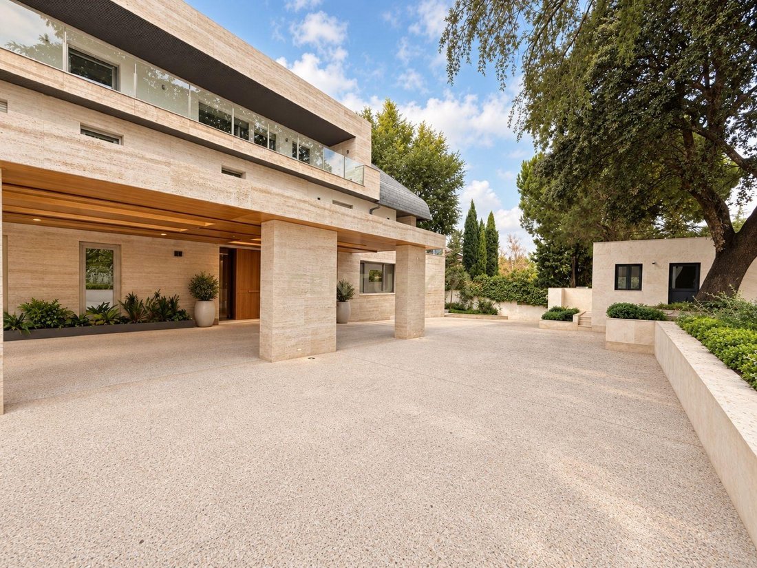 Villa in La Moraleja, Alcobendas, Comunidad de Madrid 4 - 19049040
