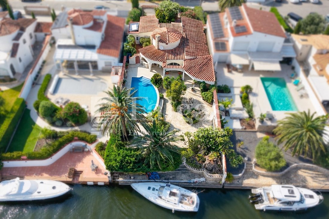 Haus in Empuriabrava, Katalonien, Spanien 1 - 19050271