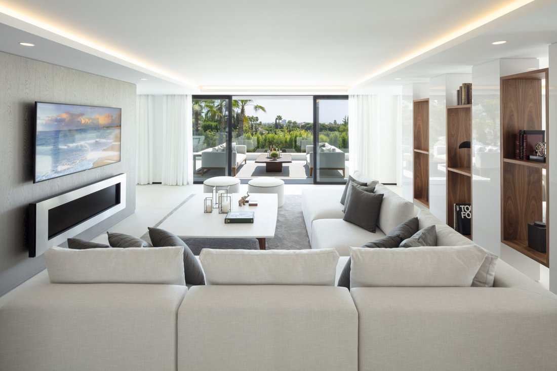 Villa in Nueva Andalucia, Marbella, Spain 3 - 19049074