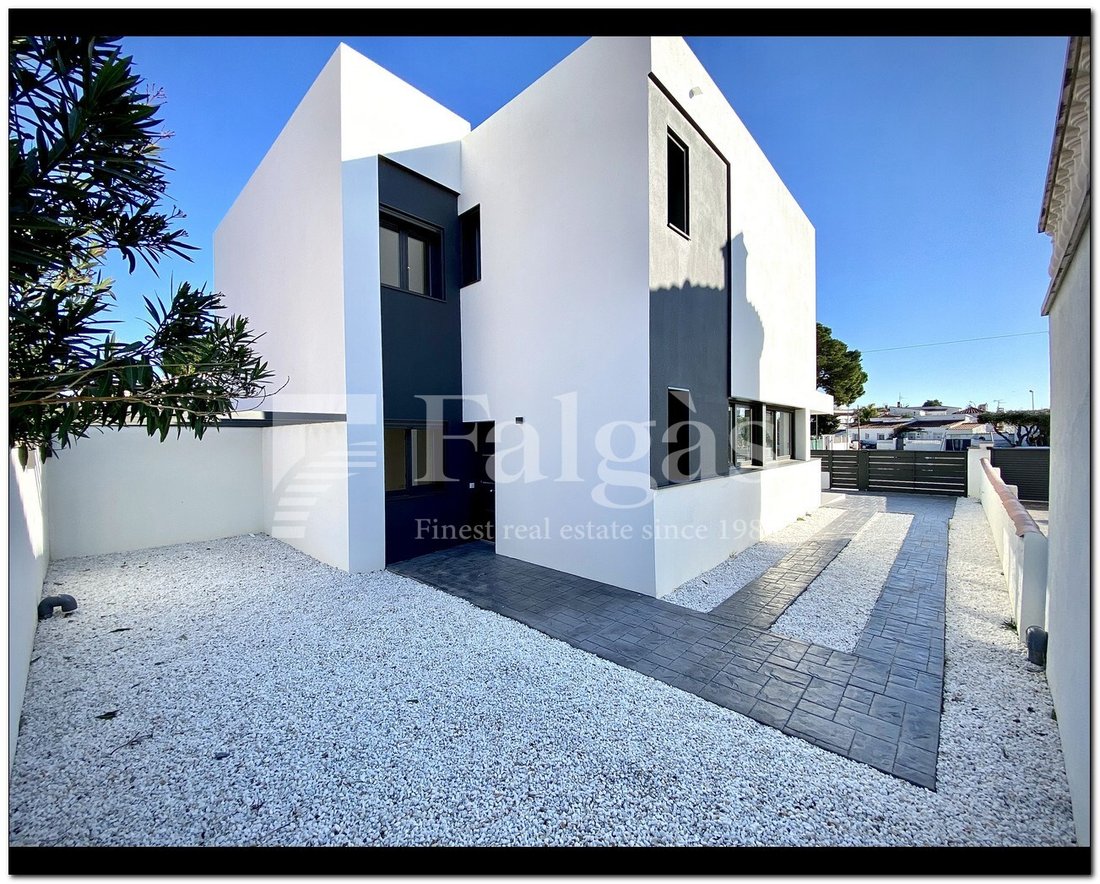 Maison à Empuriabrava, Catalogne, Espagne 4 - 19049530