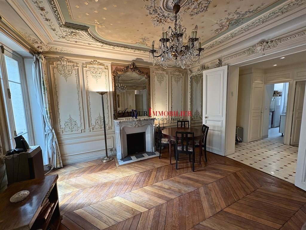 Apartment in Gros Caillou, Paris 7e Arrondissement, Paris 4 - 19049050