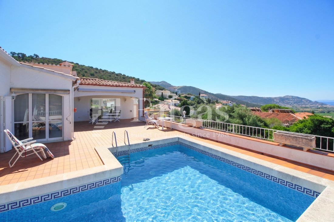 House in Roses, Catalonia, Spain 3 - 19049905