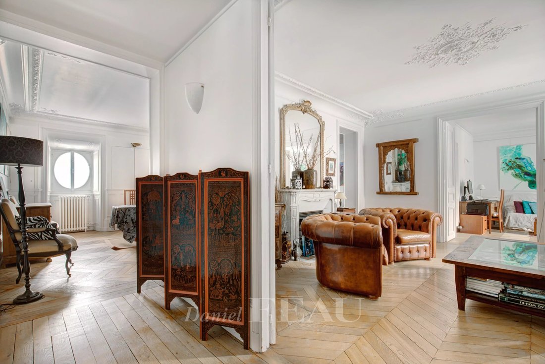 Apartment in Porte Dauphine, Paris 16e Arrondissement, Paris 4 - 19049130