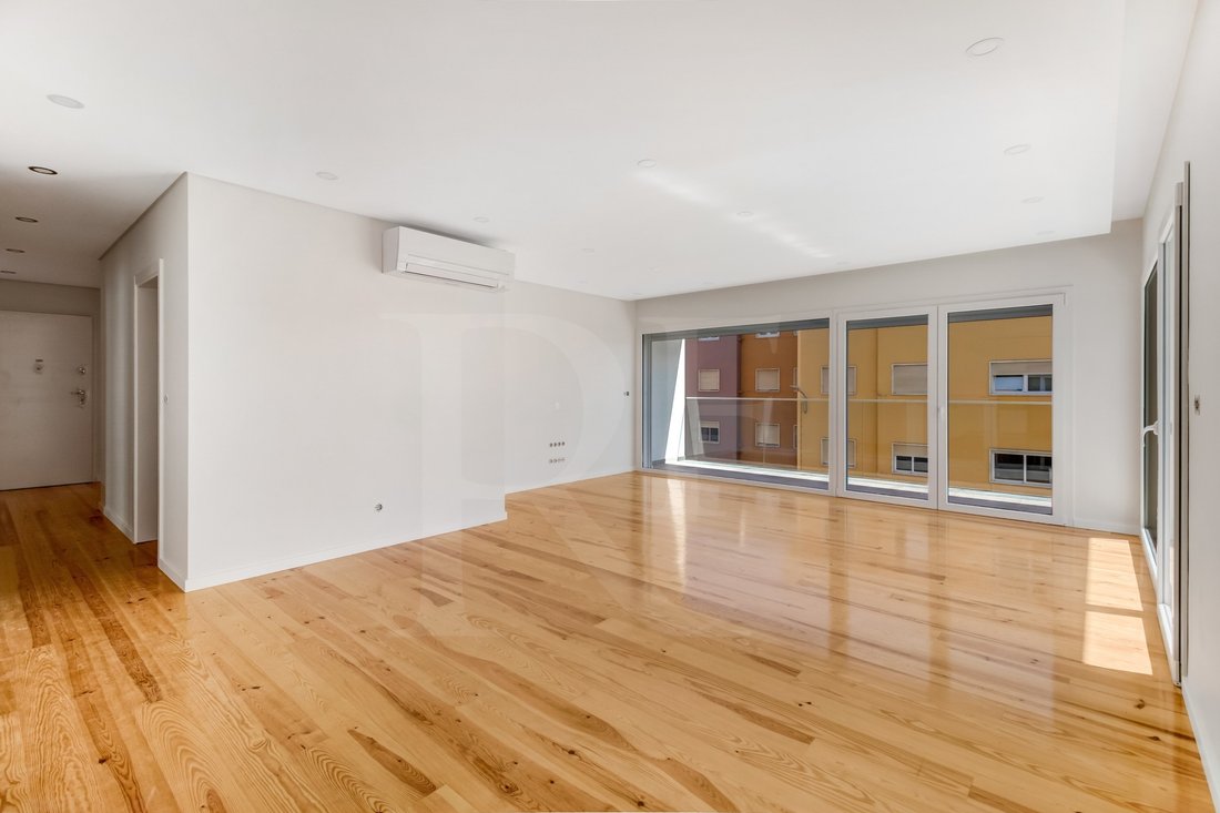 Apartment in Estoril, Cascais e Estoril, Lisbon 4 - 19049346