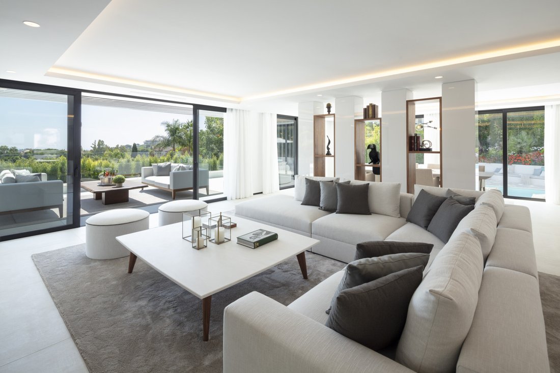 Villa in Nueva Andalucia, Marbella, Spain 2 - 19049074