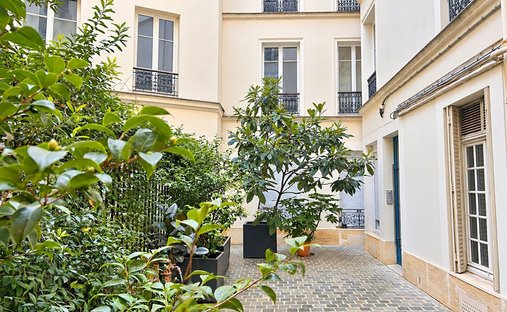 Apartment in Invalides, Paris 7e Arrondissement, Paris 1