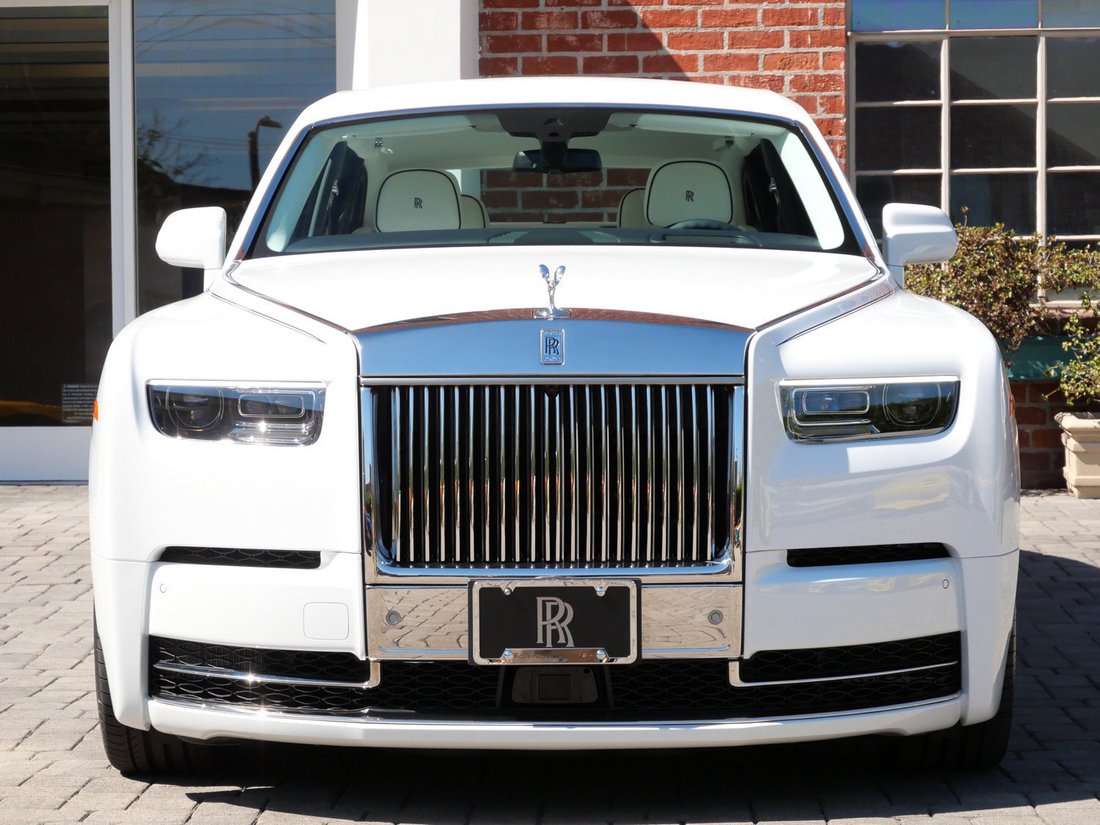 Sedan in Beverly Hills, CA, United States 5 - 19049235