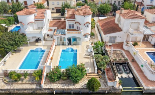 Maison à Empuriabrava, Catalogne, Espagne 1