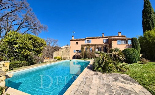 Haus in Châteauneuf-Grasse, Provence-Alpes-Côte d'Azur, Frankreich 1