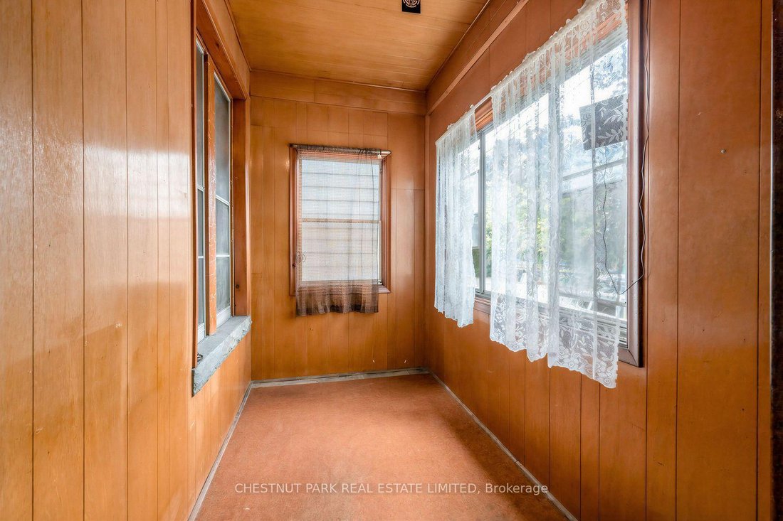House in Toronto, Ontario, Canada 2 - 19049688