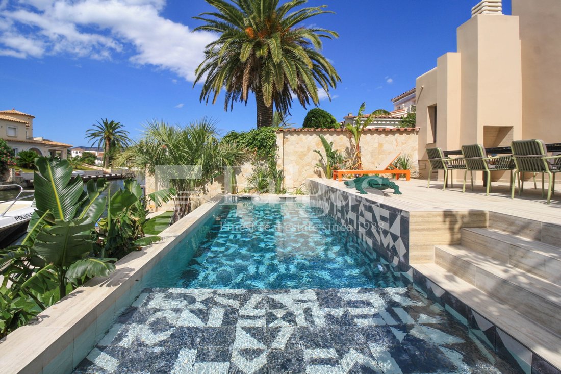 House in Empuriabrava, Catalonia, Spain 3 - 19050278